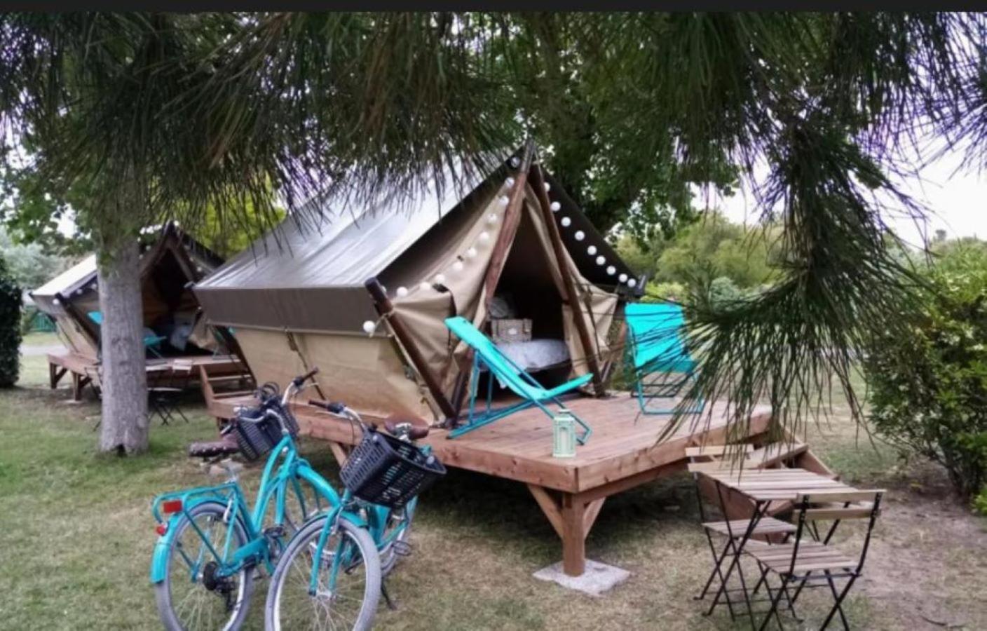 Camping La Pree Les Portes-en-Re 외부 사진